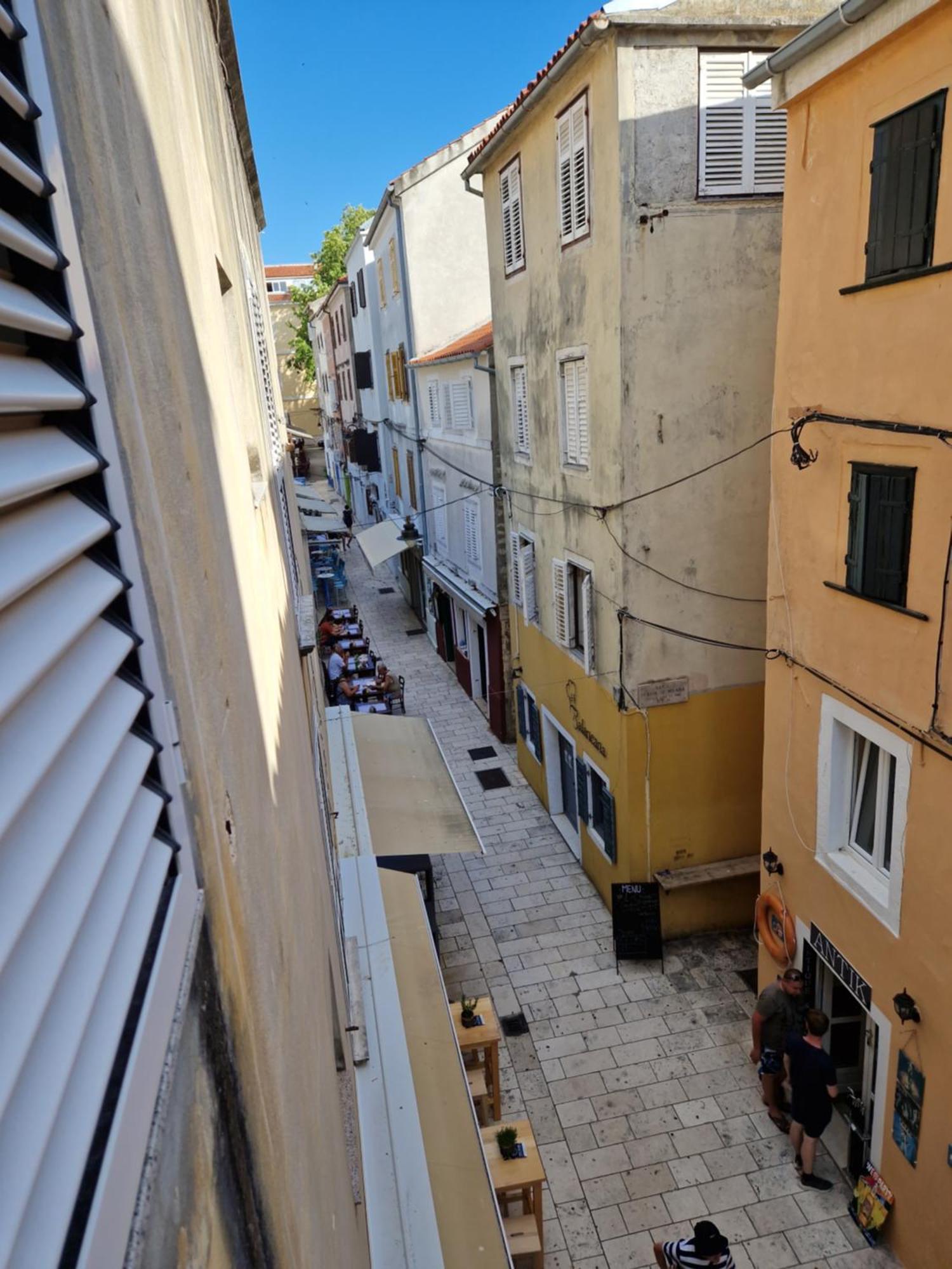Verena'S Place Old Town Zara Esterno foto